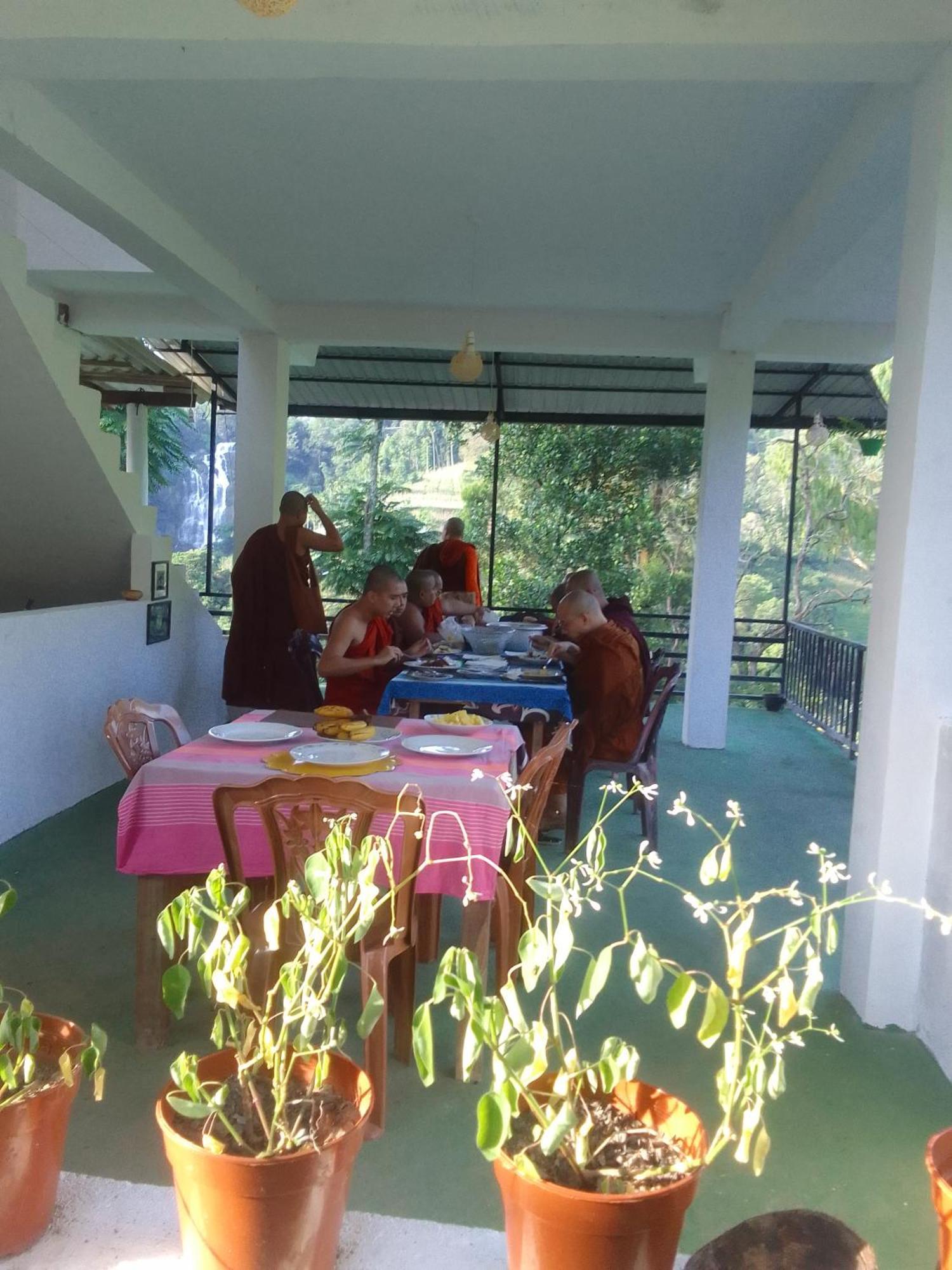 Nature'S Glow Home Stay And Restaurant Ella Exterior foto